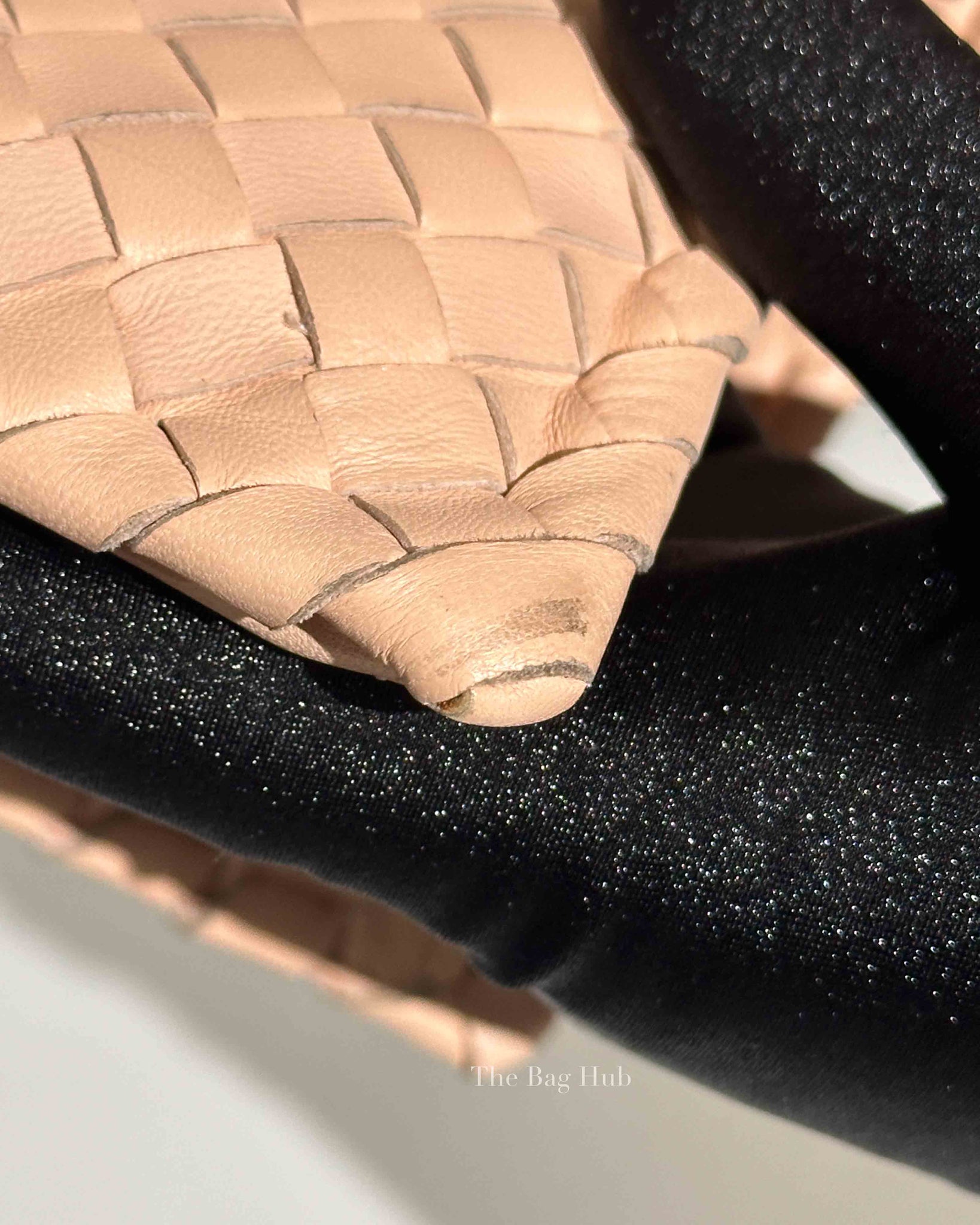 Bottega Veneta Pink Intrecciato Leather Turnlock Fold Over Clutch