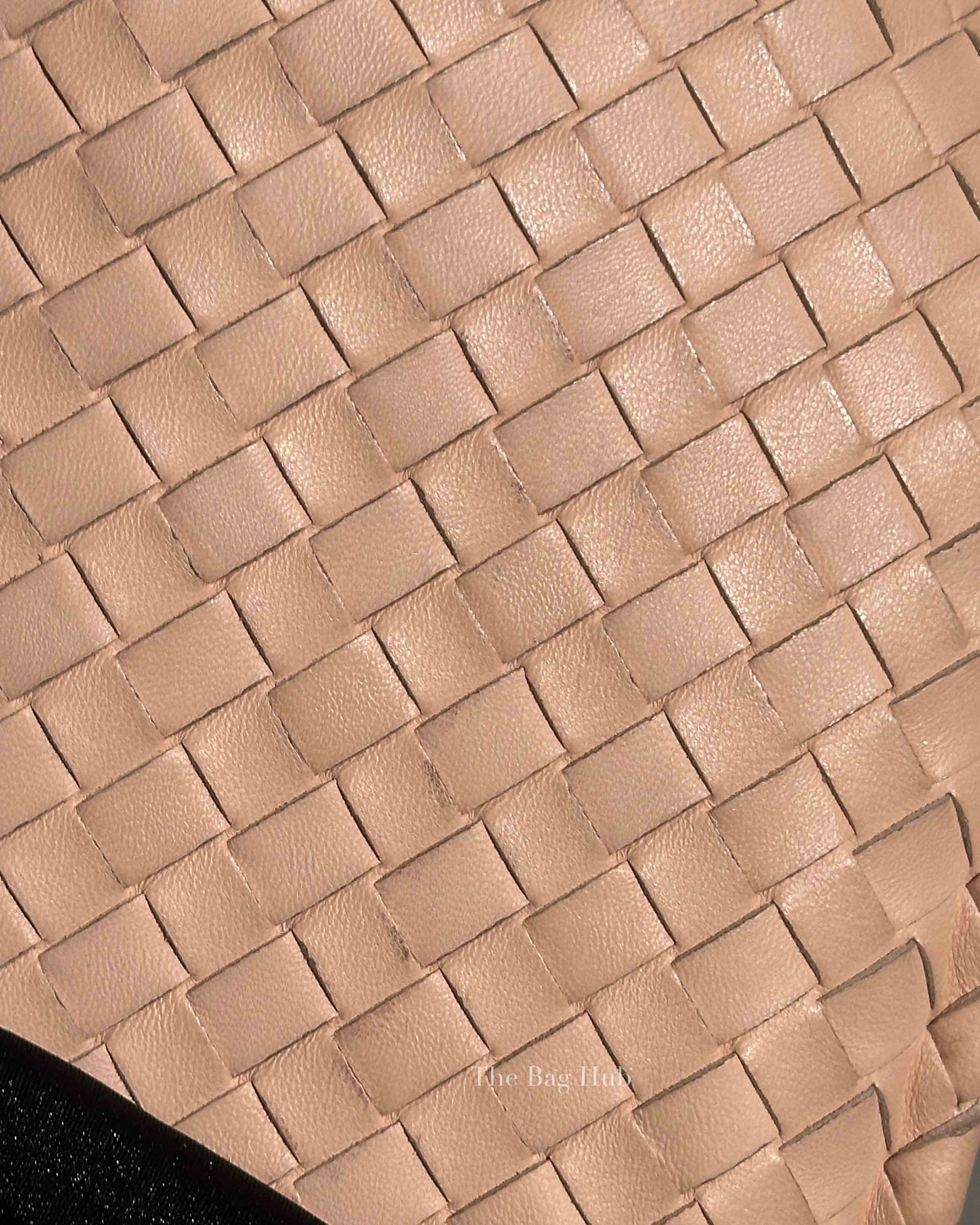 Bottega Veneta Pink Intrecciato Leather Turnlock Fold Over Clutch