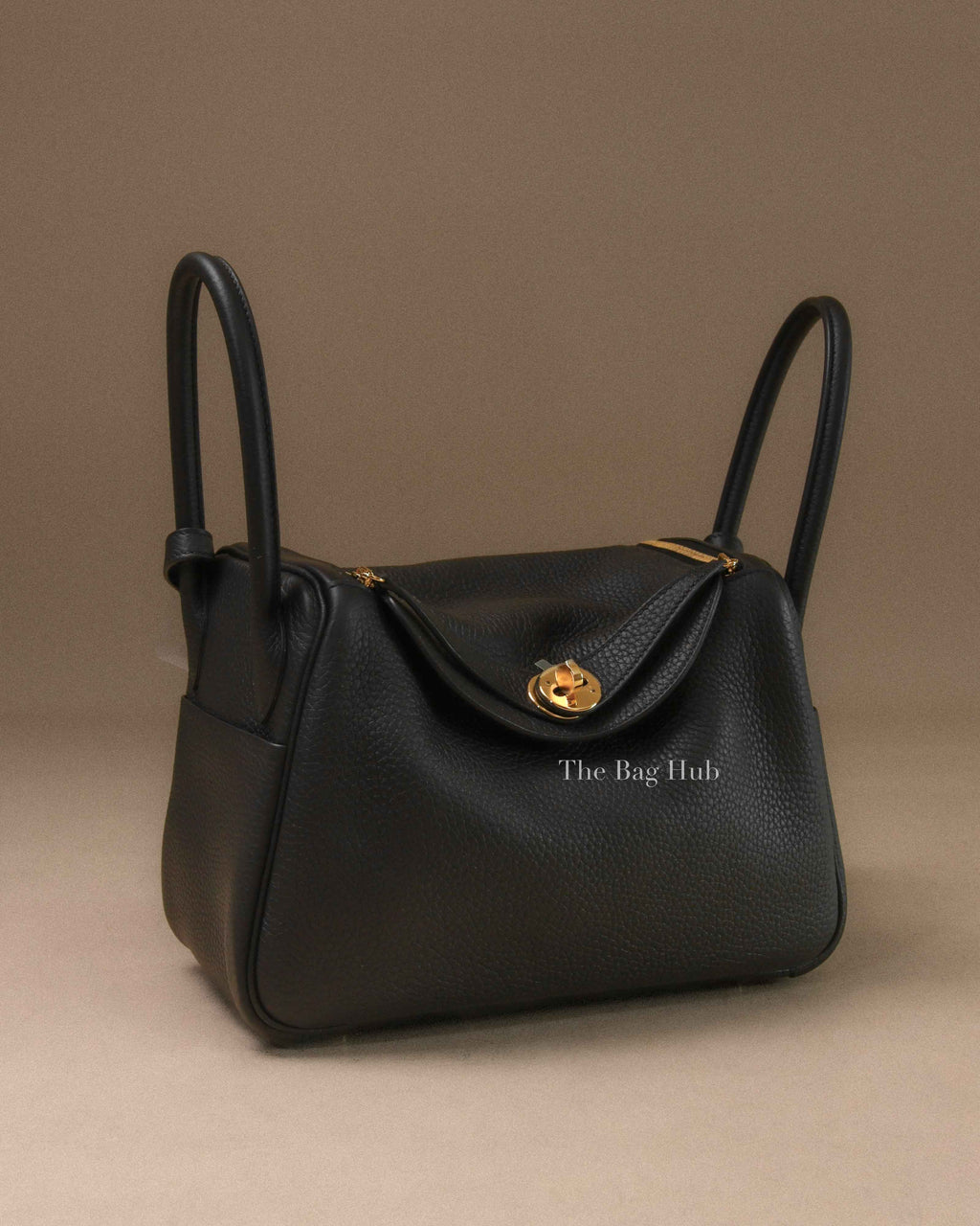 Hermes Noir Clemence Leather Lindy 26 Bag GHW