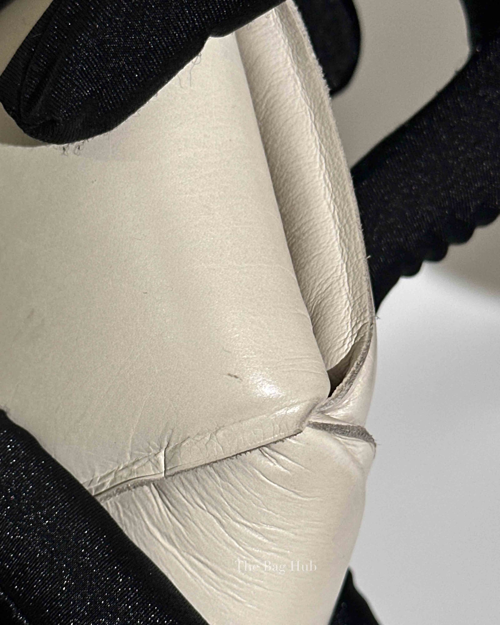 Bottega Veneta Off White Leather Maxi Intrecciato Padded Pouch