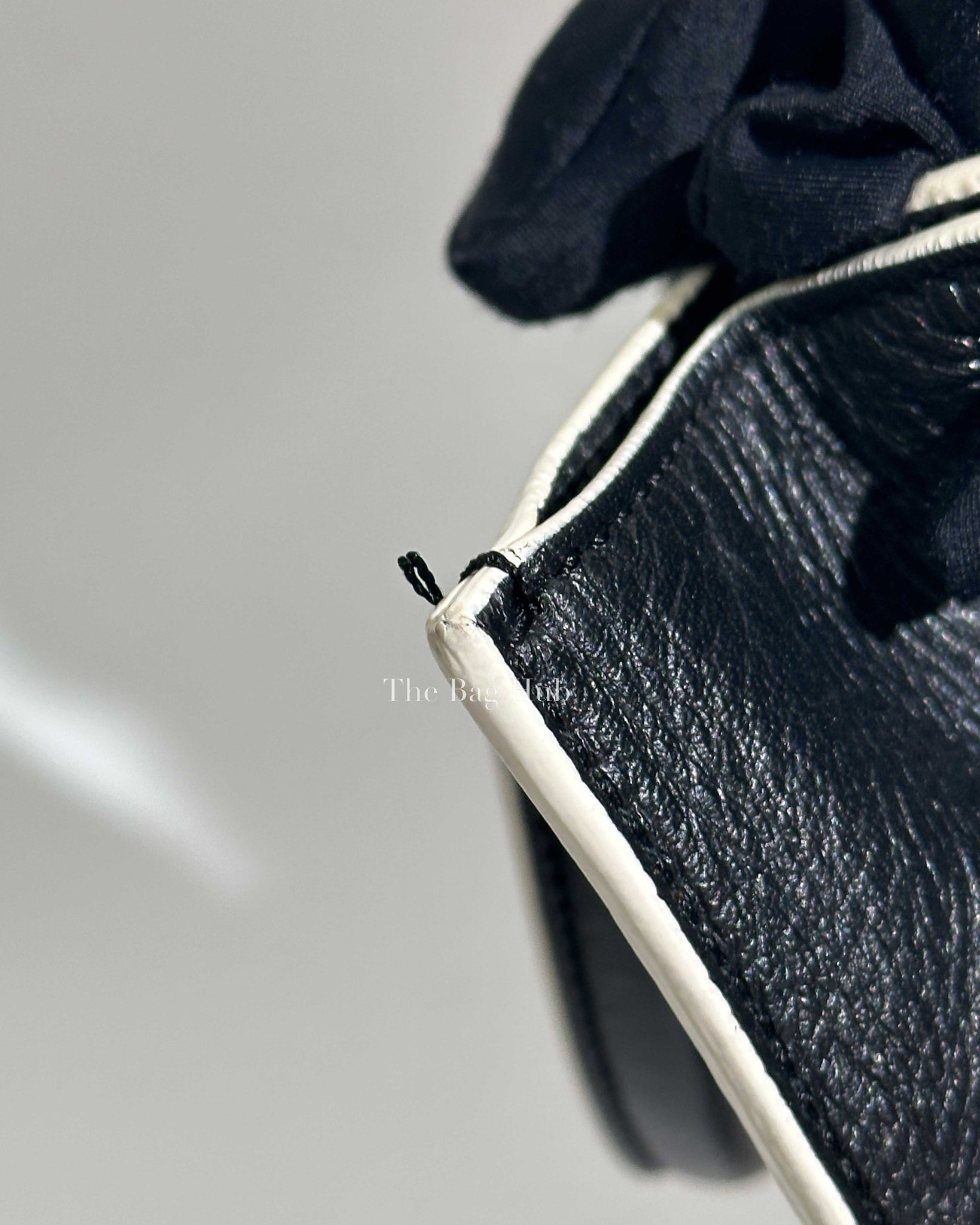 Balenciaga Black/White Leather Mini Papier A4 Crossbody Bag-16