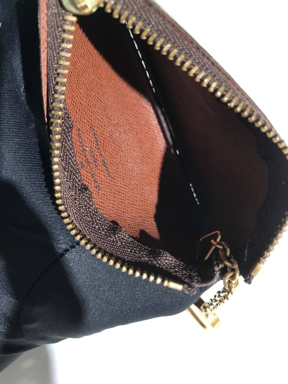 Louis Vuitton Monogram Key Cles-17
