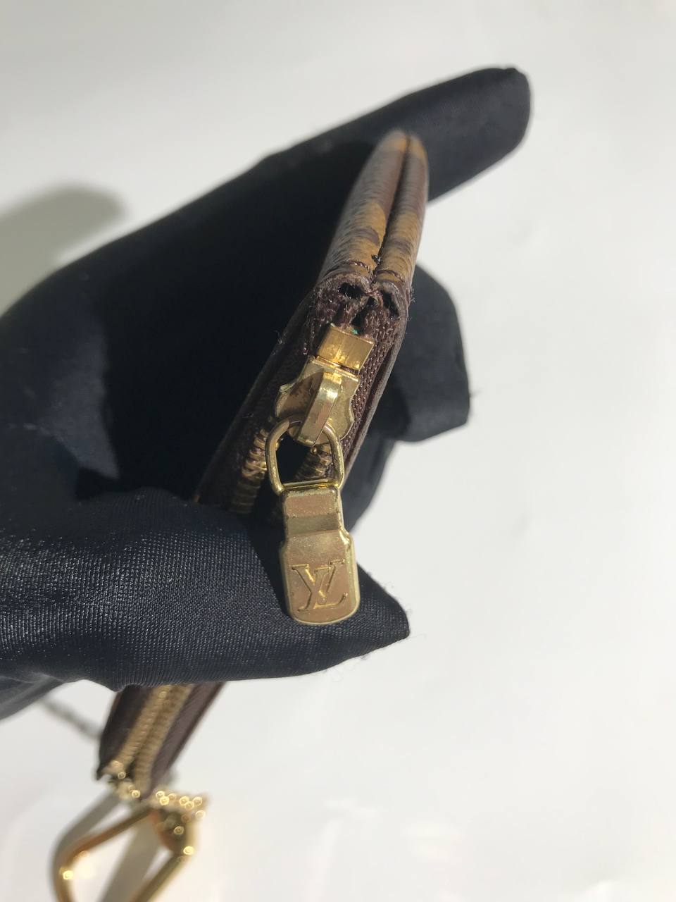 Louis Vuitton Monogram Key Cles-20