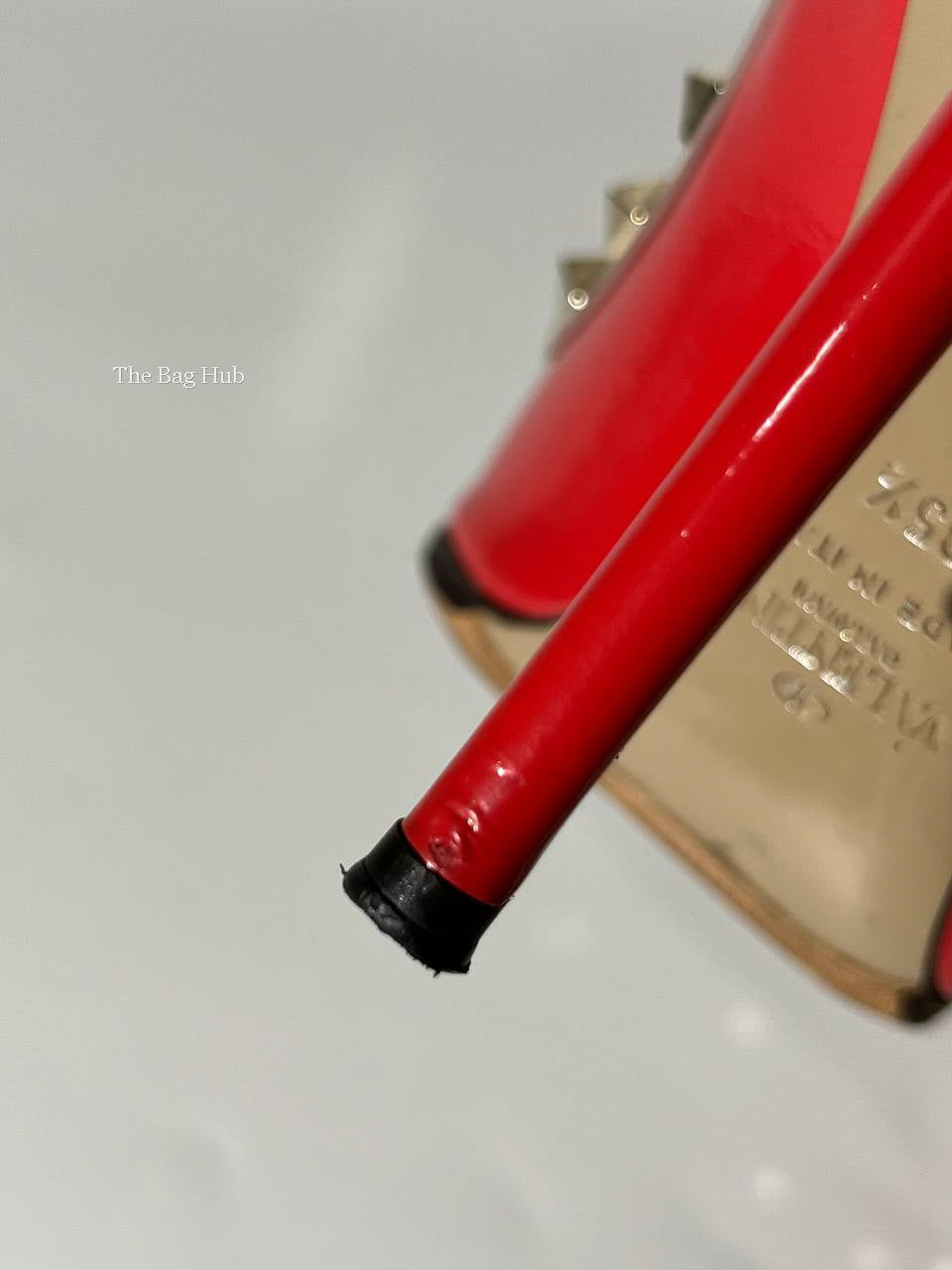 Valentino Garavani Red/Orange Patent Rockstud Heels Size 35.5-14