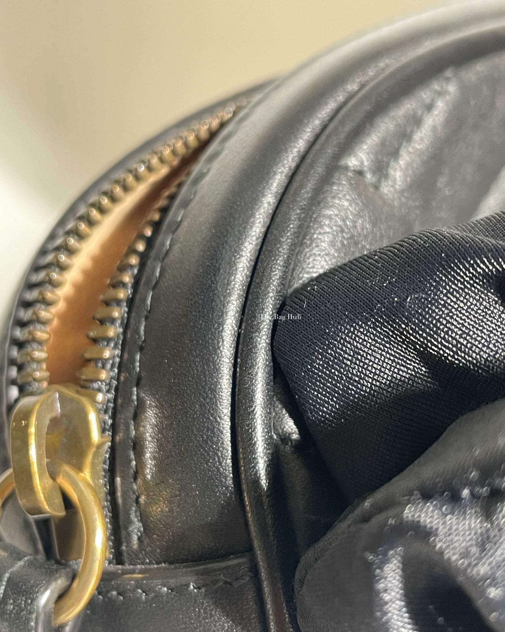 Gucci Black GG Marmont Matelasse Belt Bag-21