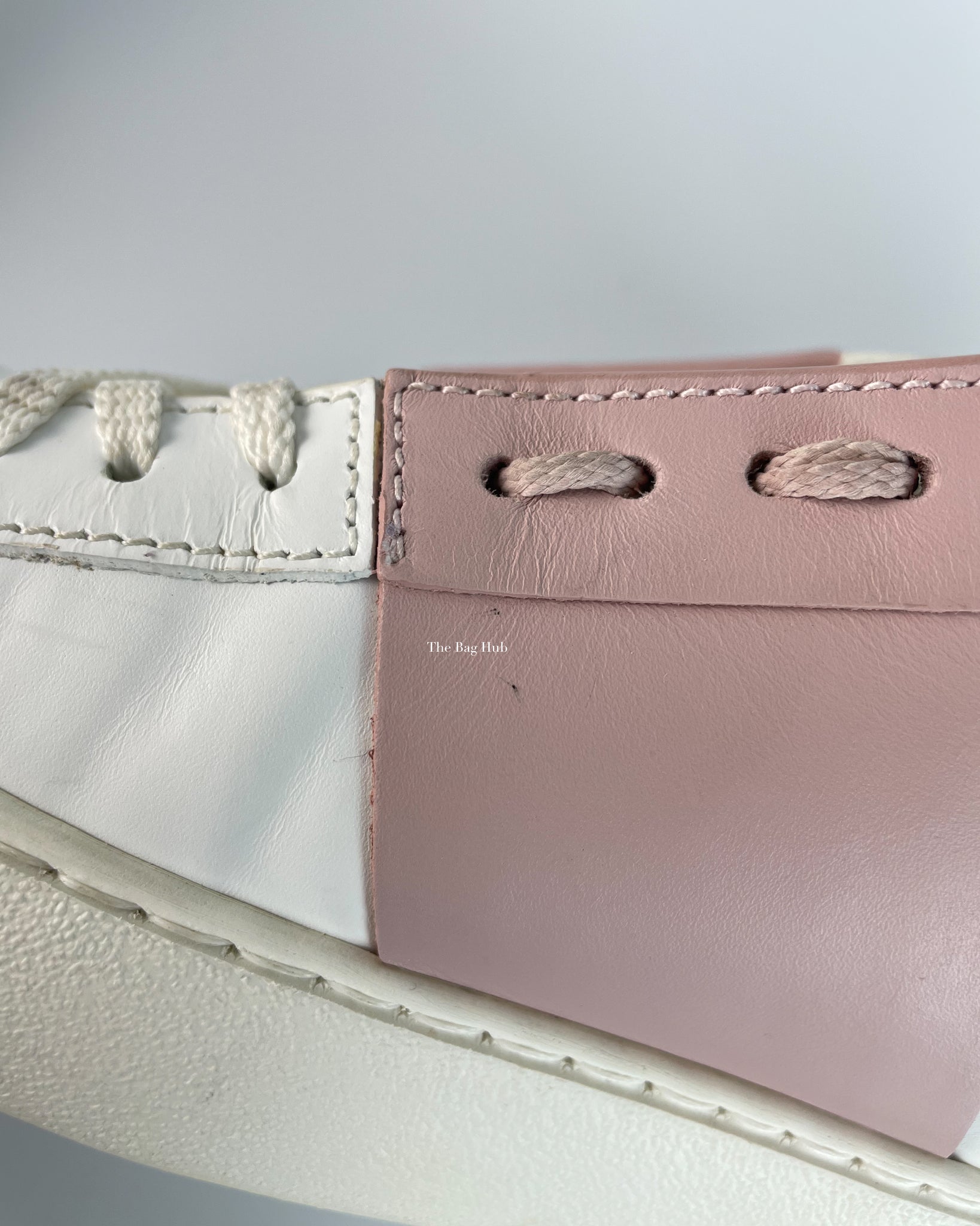 Valentino Garavani White/Pink Butterfly Embroidered Sneakers Size 36-18