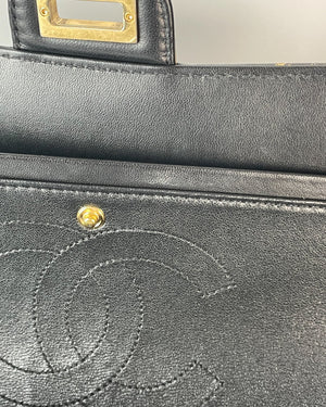 Chanel Black/Gold Graffiti Crocodile Embossed Reissue 2.55 226 Flap Bag-14