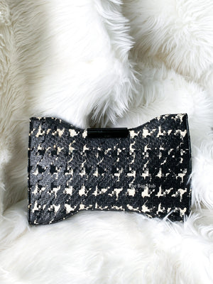 Alexander Mcqueen Black/White Squeeze It Clutch Bag-1