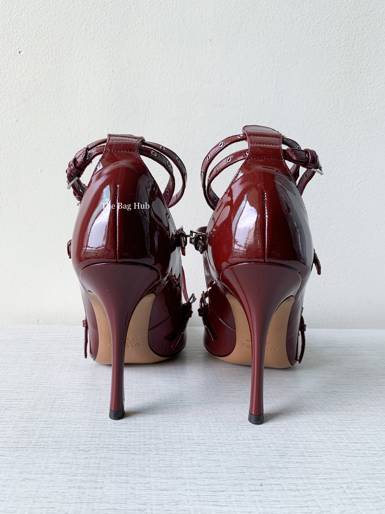 Valentino Garavani Burgundy/Poudre Love Latch Eyelet-Embellished Ankle Strap Size 36-4