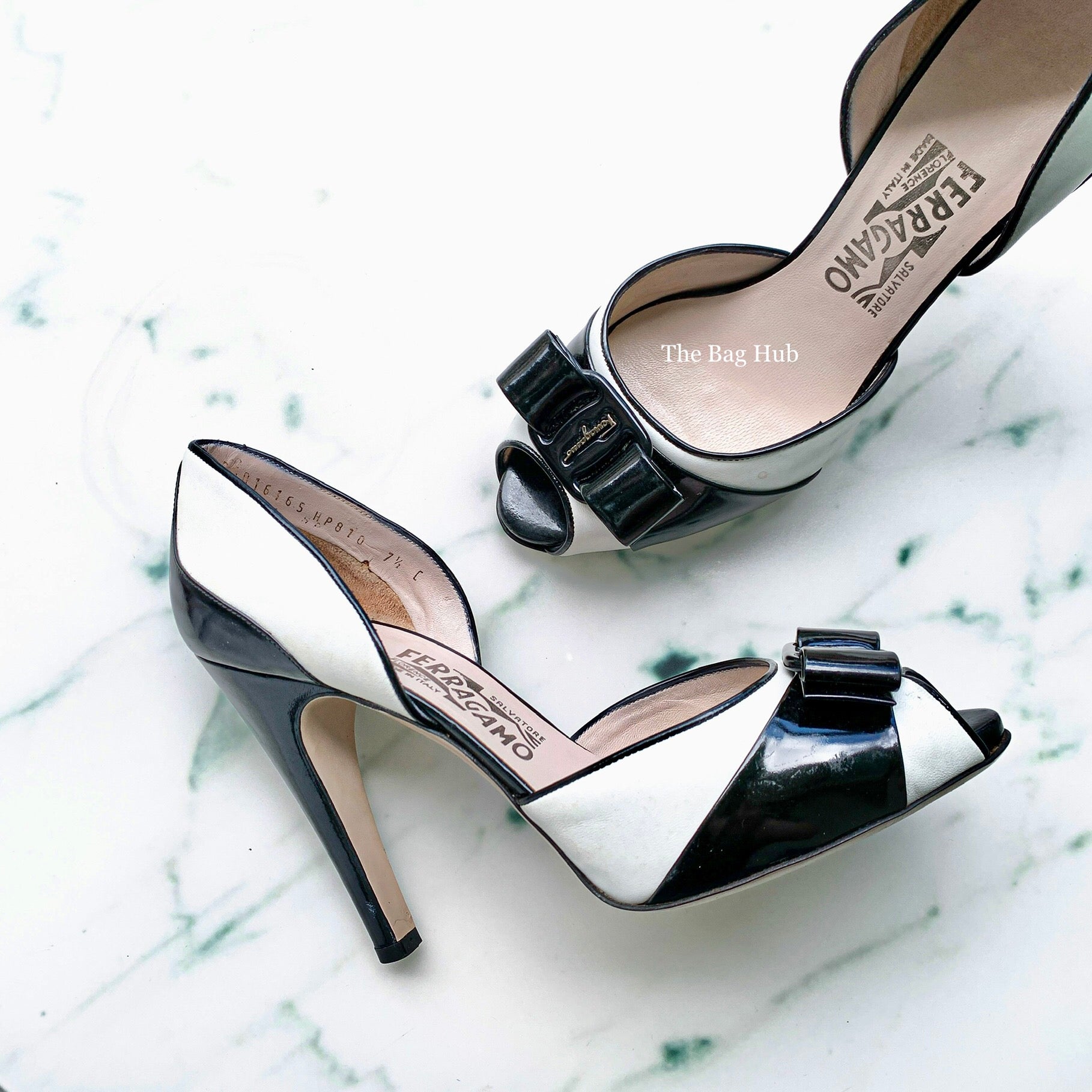 Salvatore Ferragamo アイボリー パンプス ビジュー org.jpg
