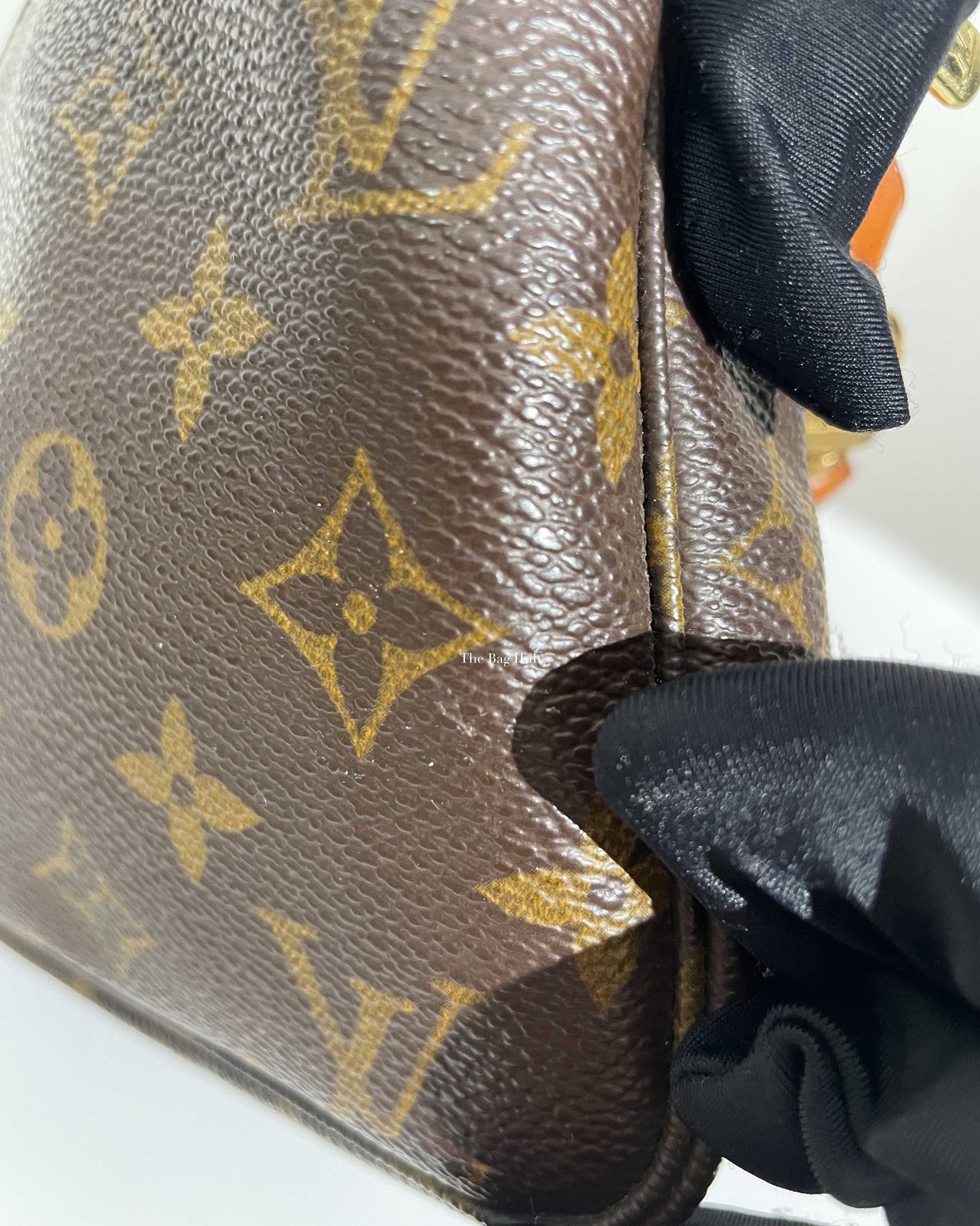 RAREAUTH Pre-owned LOUIS VUITTON Monogram Eclipse Pochette Accesso