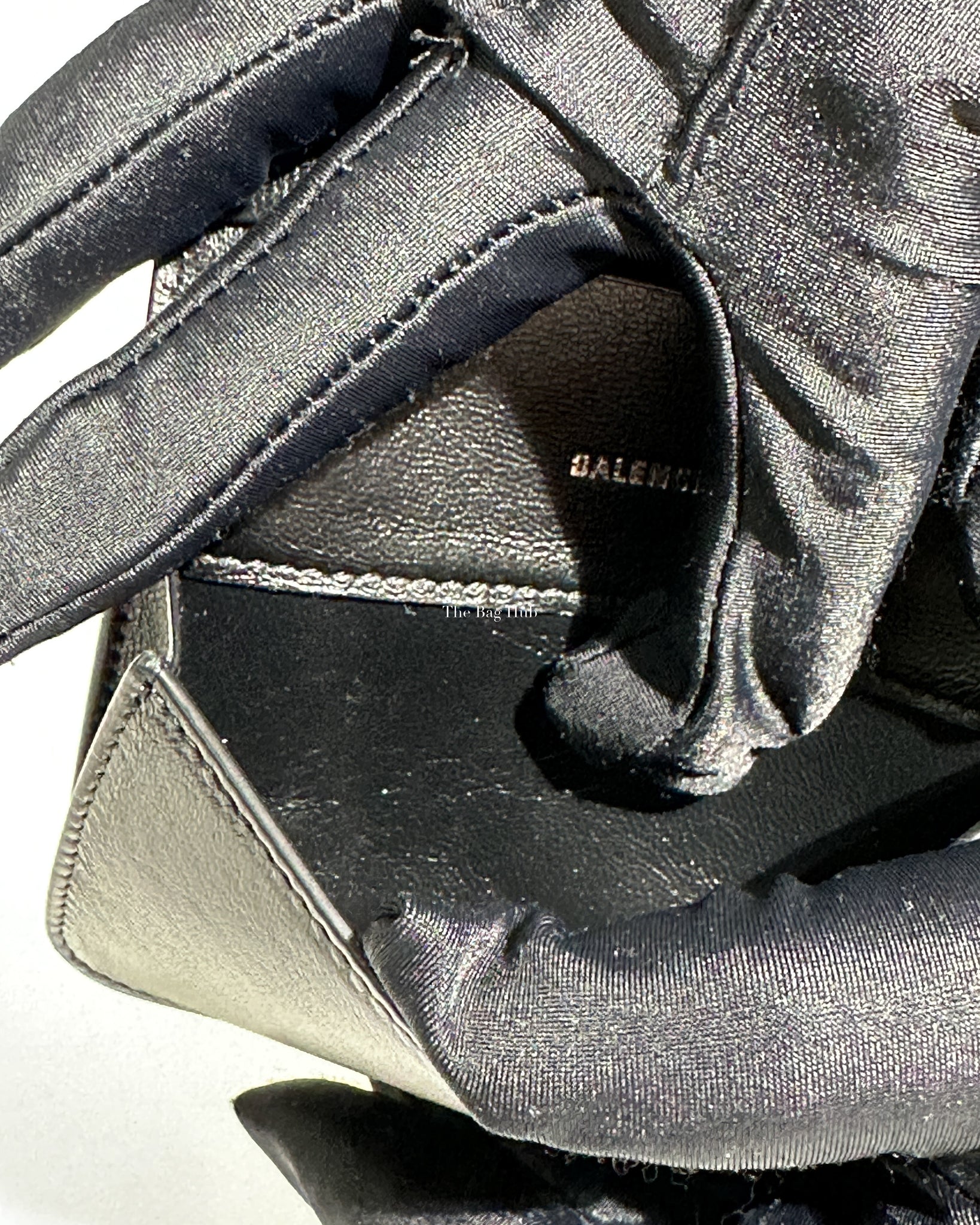 Balenciaga Black/White Logo Grained Calf Cash Flap Card Holder