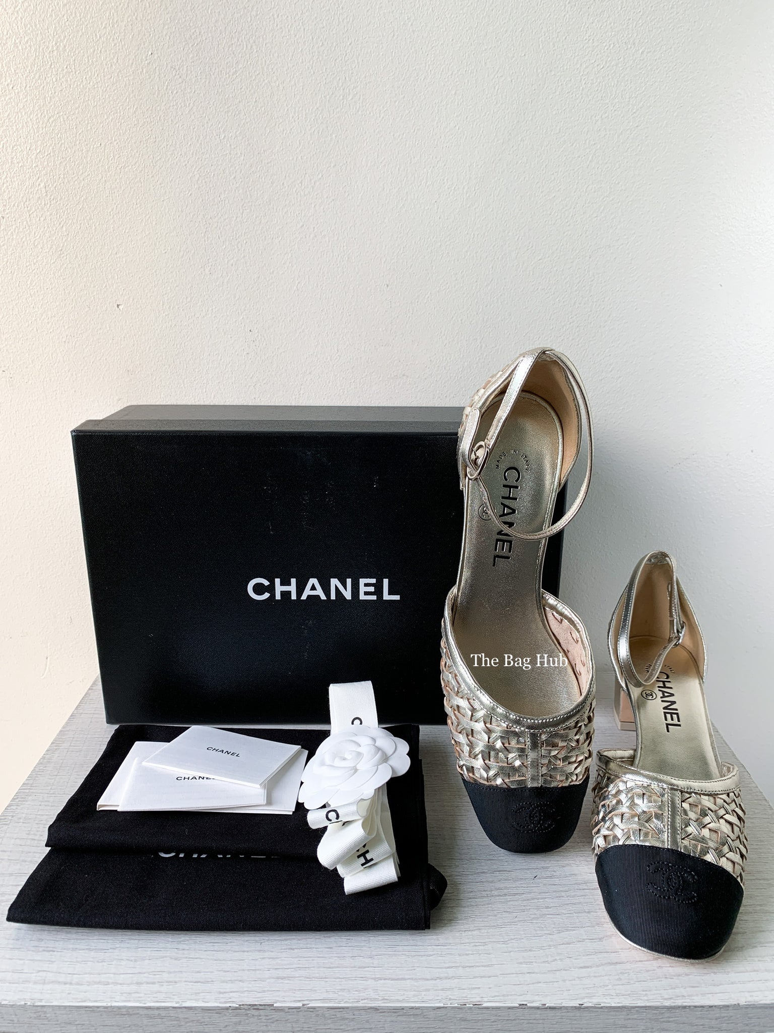 Chanel Light Gold & Balck Braided Laminated Sheepskin Open Shoes Size 38.5-9
