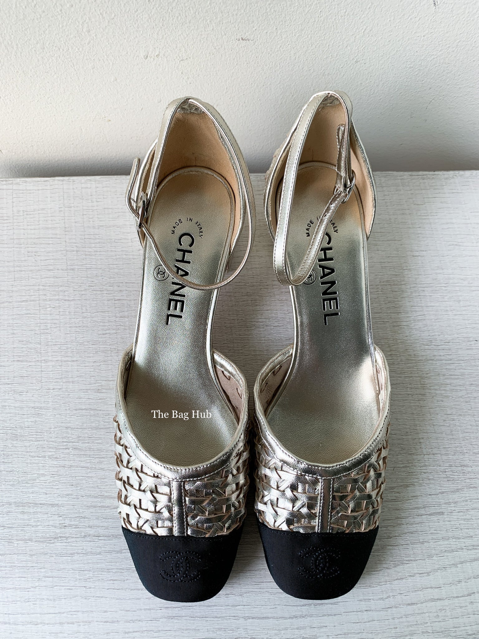 Chanel Light Gold & Balck Braided Laminated Sheepskin Open Shoes Size 38.5-4