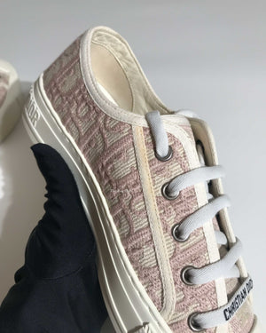 Dior 21U Powder Nude Oblique Embroidered Walk N' Dior Sneakers Size 36.5